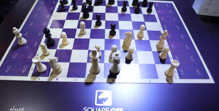 At CES 2019, a magical Harry Potter chessboard comes to life