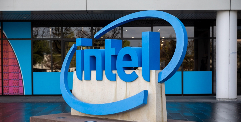 Intel pledges $50 million for coronavirus science, treatment, online schooling