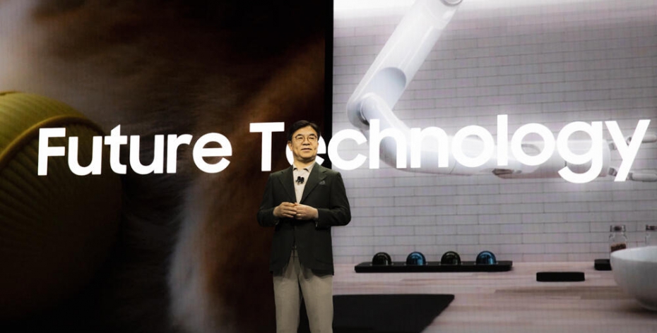 Samsung's Ballie is an AI you may actually care about