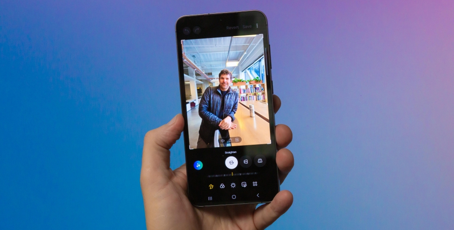 Galaxy S24 Plus Hands-On: Samsung's Ultra Might Not Be the One to Buy