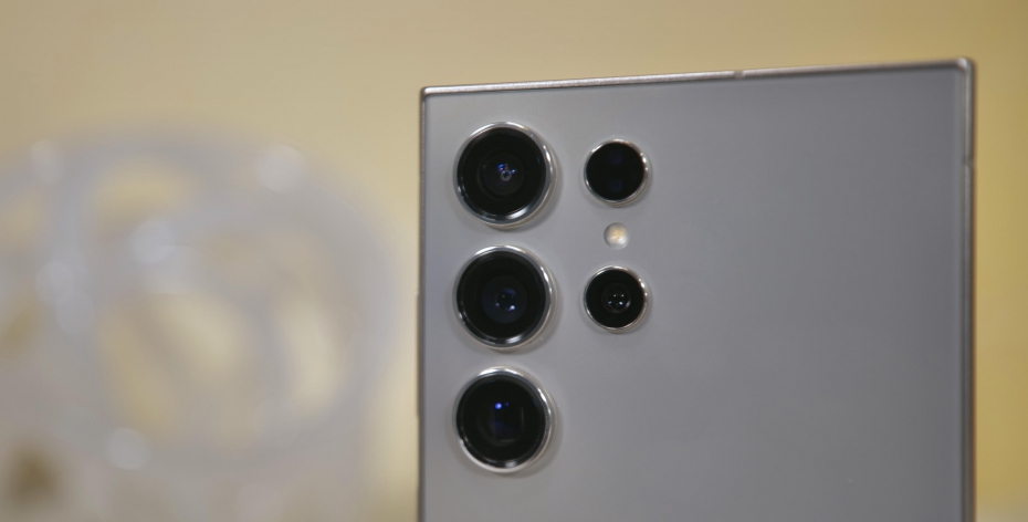 Samsung's Galaxy S24 Phone Will Flag Its AI-Generated Photos