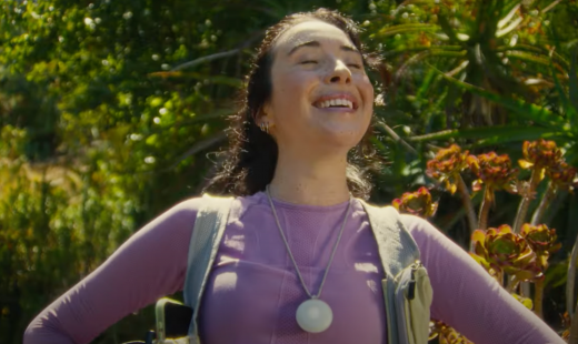 AI-Powered Necklace Will Be Your Friend for $99