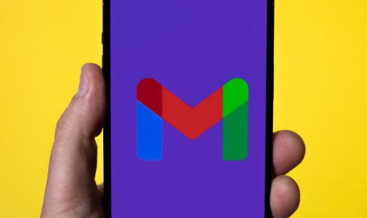 Google Builds an AI Boost Into Gmail, Docs, Slides, Sheets